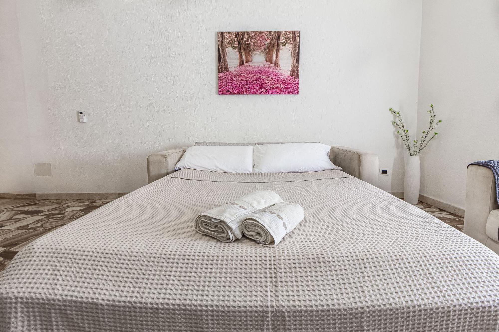 Lovely Piazza Santa Maria Apartment Sassari Exterior foto